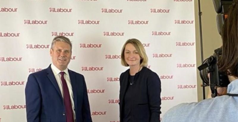 Jessica Morden stands with Keir Starmer to have her picture taken. 